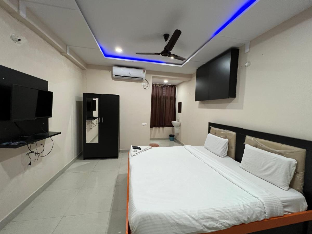 5 Star Grand Hotell Shamshabad Eksteriør bilde