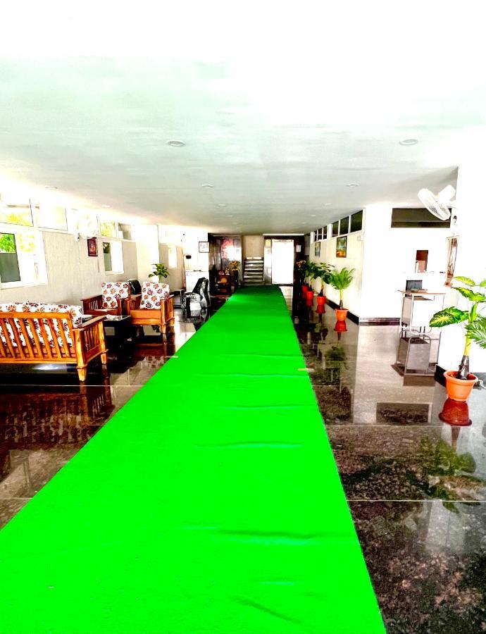 5 Star Grand Hotell Shamshabad Eksteriør bilde