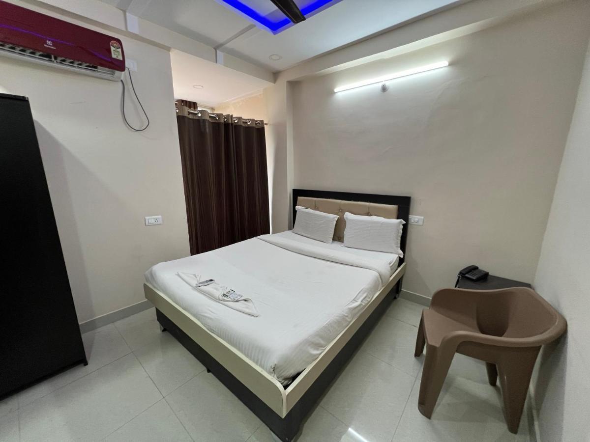 5 Star Grand Hotell Shamshabad Eksteriør bilde