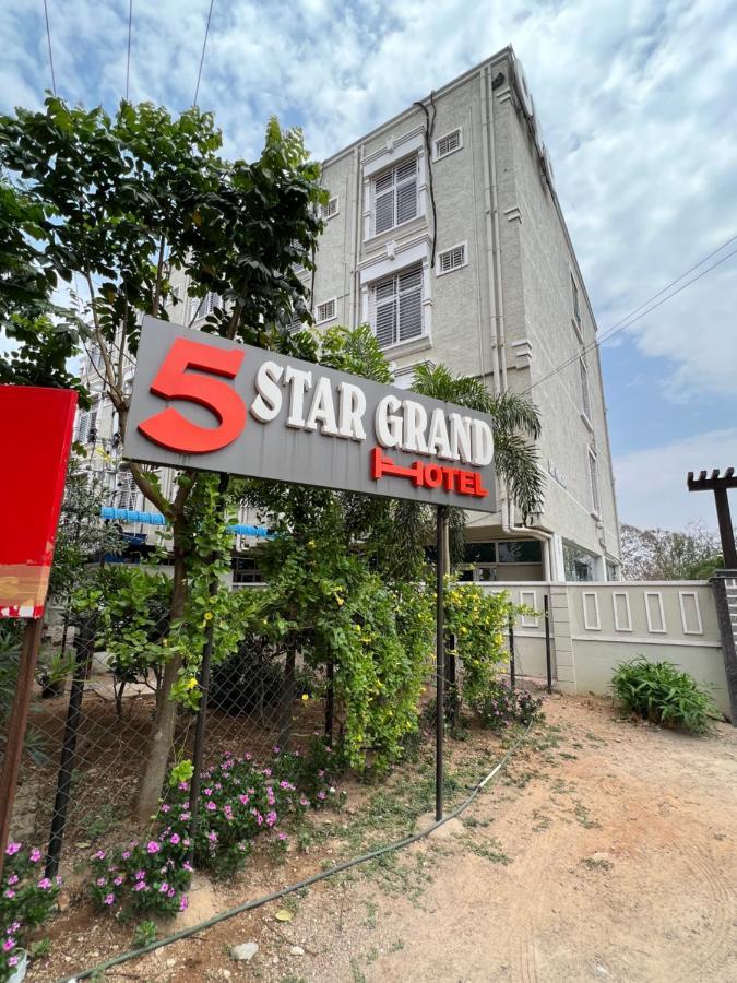 5 Star Grand Hotell Shamshabad Eksteriør bilde