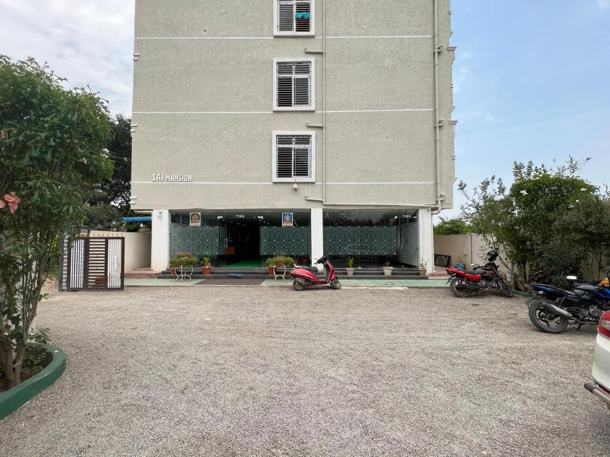5 Star Grand Hotell Shamshabad Eksteriør bilde